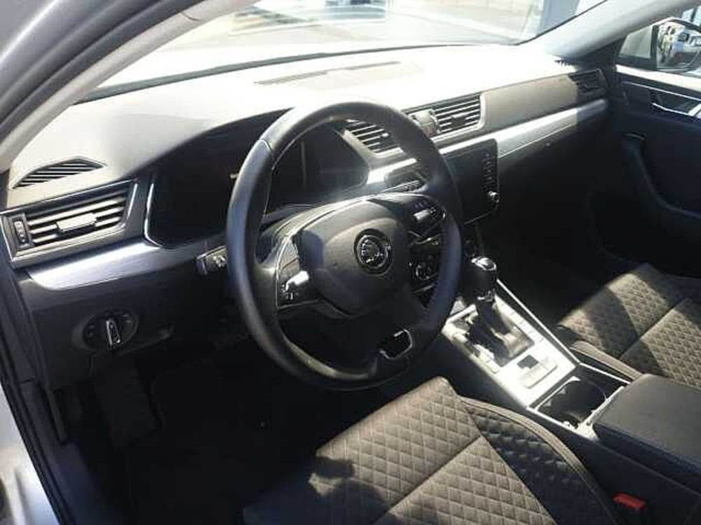 Skoda Superb usata a Ancona (17)