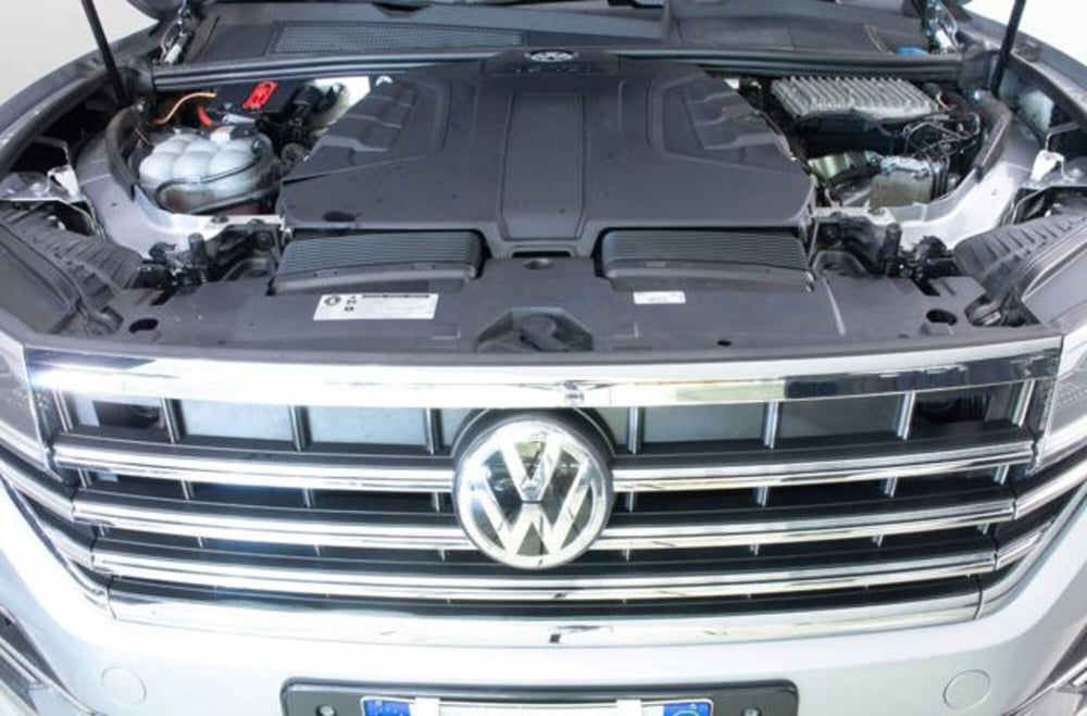 Volkswagen Touareg usata a Novara (14)