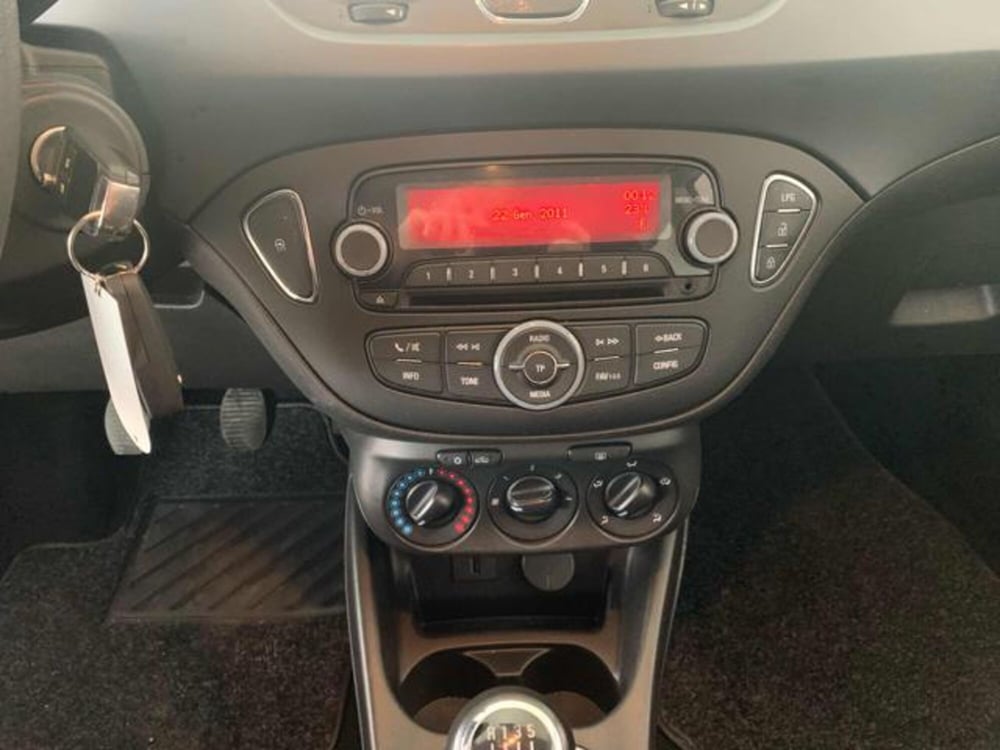 Opel Corsa usata a Ancona (13)