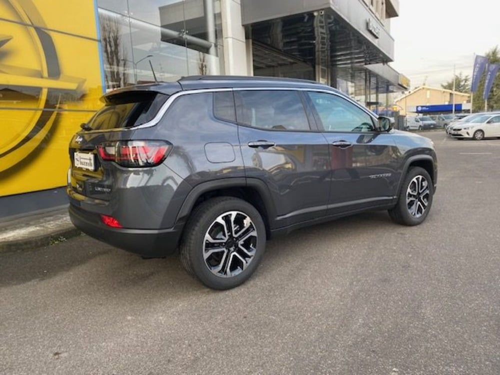 Jeep Compass nuova a Milano (5)