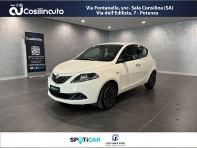 Lancia Ypsilon 1.0 FireFly 5 porte S&amp;S Hybrid Ecochic Gold  del 2022 usata a Sala Consilina