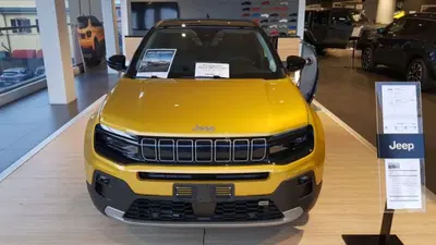 Jeep Avenger full-electric Summit fwd 156cv auto del 2023 usata a Modena