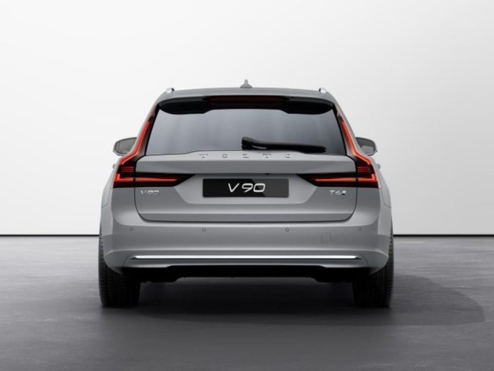 Volvo V90 nuova a Modena (4)