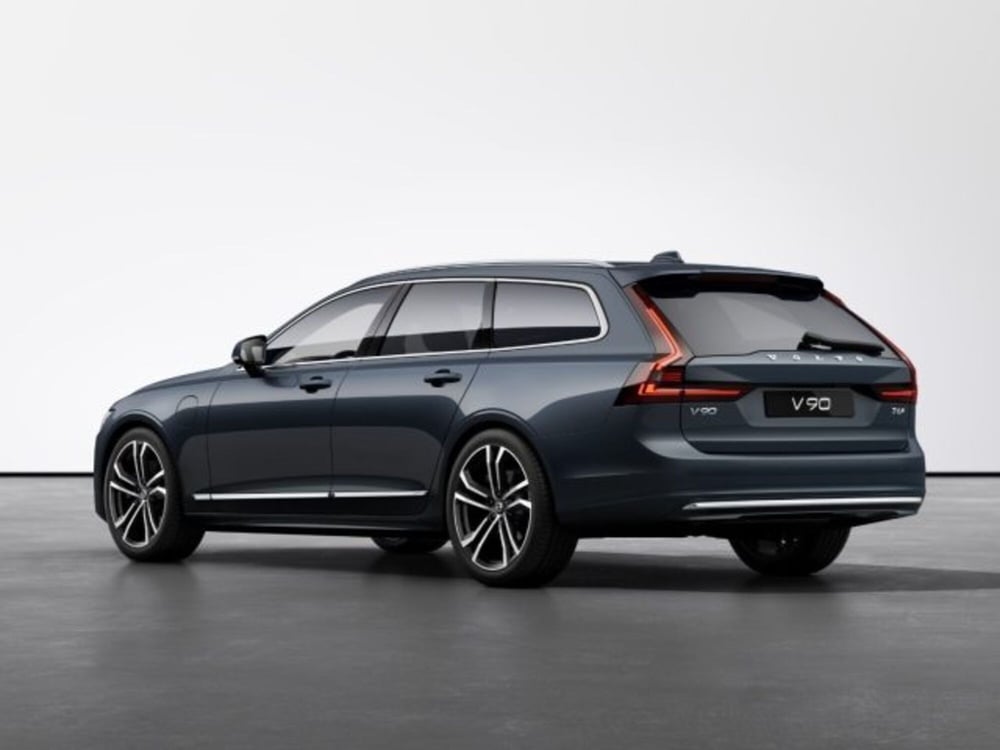 Volvo V90 nuova a Modena (3)