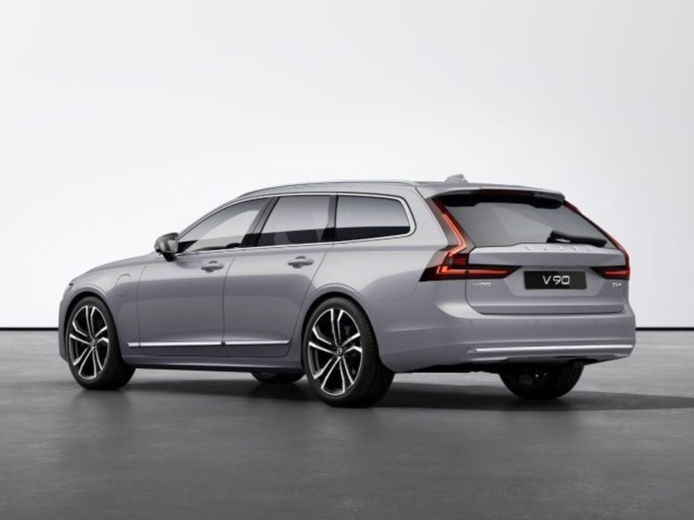 Volvo V90 nuova a Modena (3)