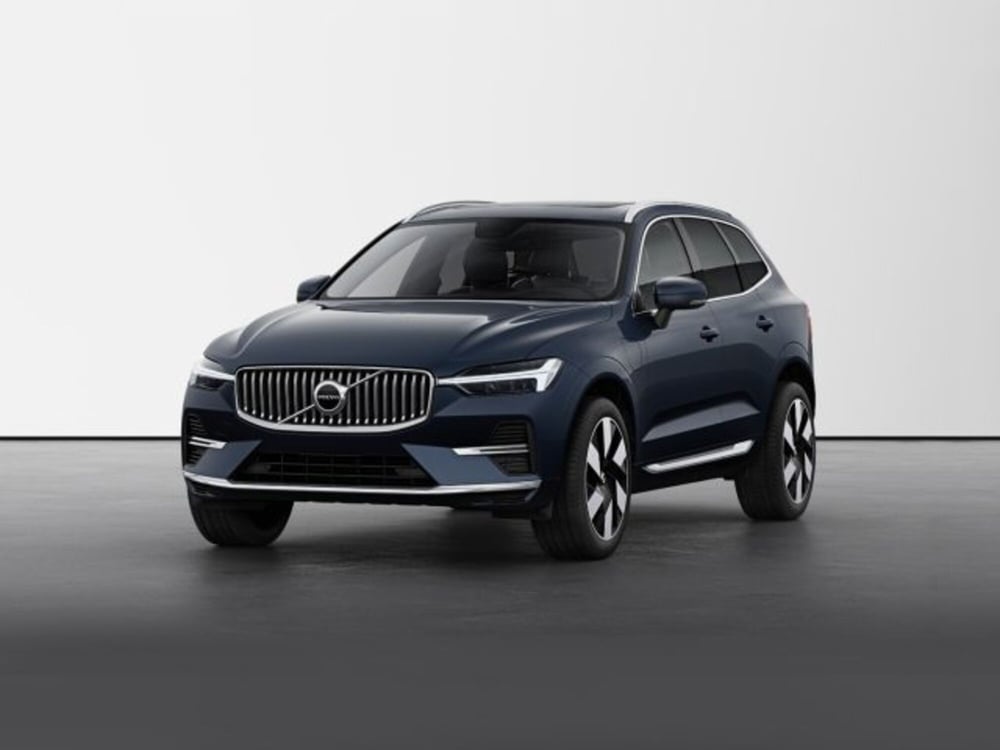 Volvo XC60 nuova a Modena (2)