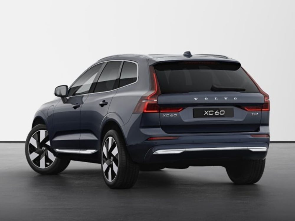 Volvo XC60 nuova a Modena (4)