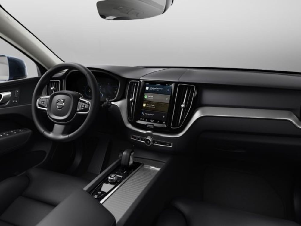 Volvo XC60 nuova a Modena (9)