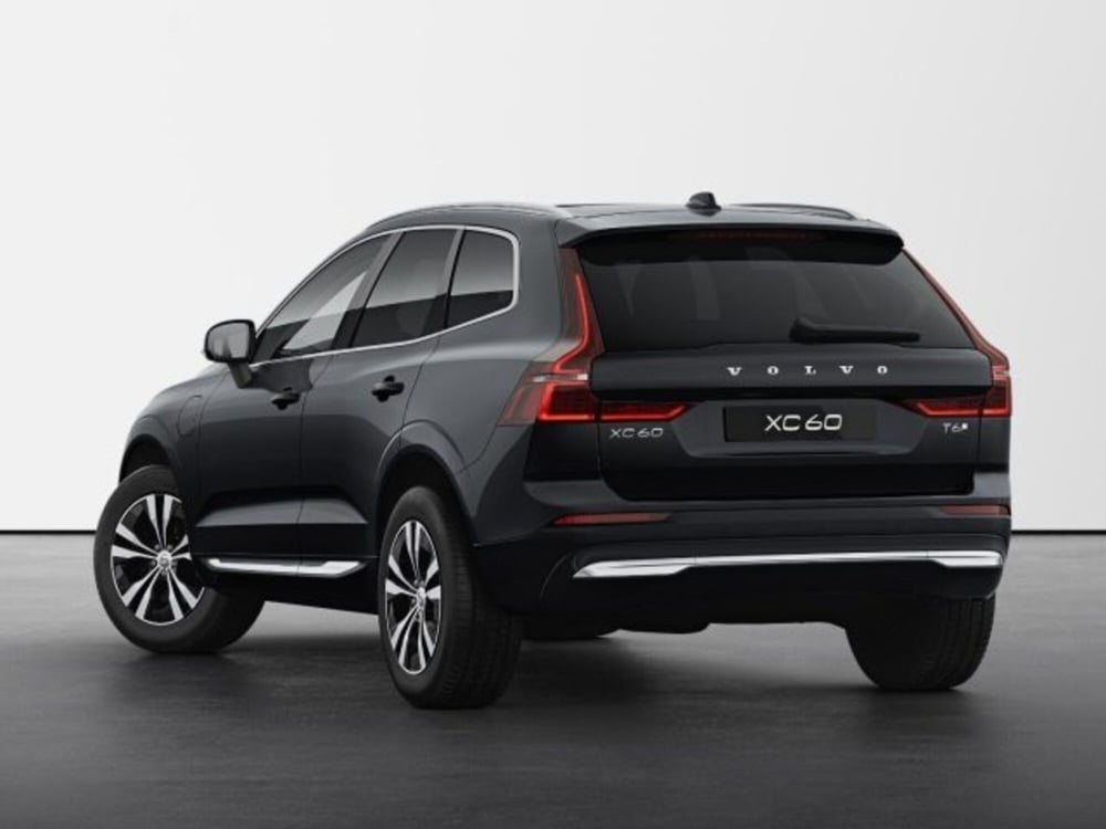 Volvo XC60 nuova a Modena (4)