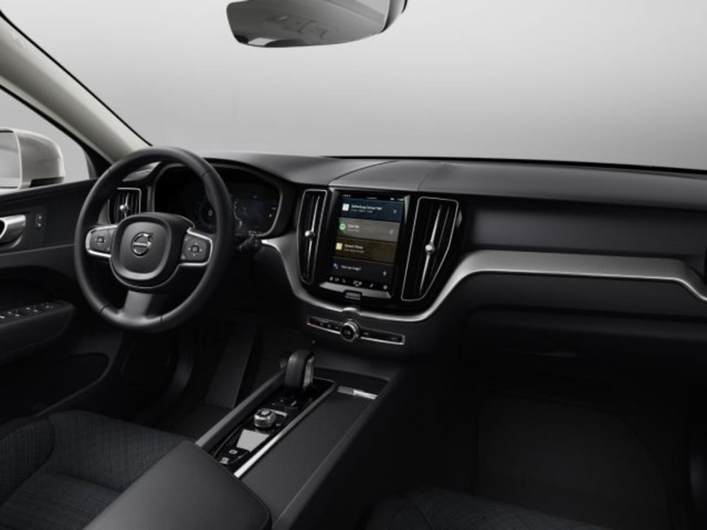 Volvo XC60 nuova a Modena (8)