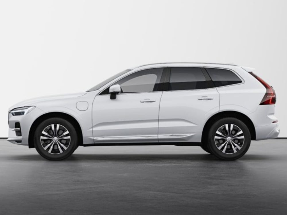 Volvo XC60 nuova a Modena (3)