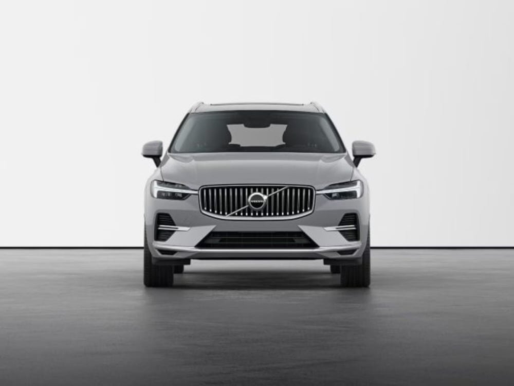 Volvo XC60 nuova a Modena (7)