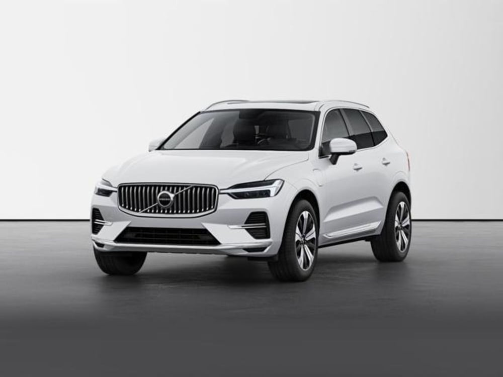 Volvo XC60 nuova a Modena (2)