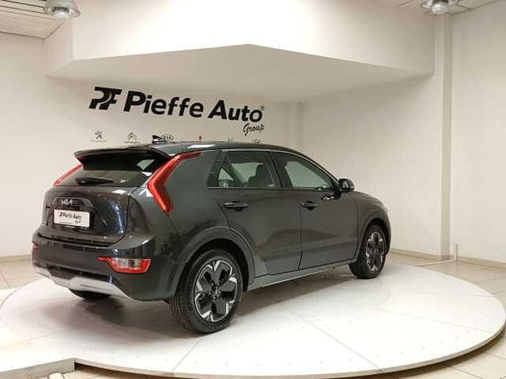 Kia Niro nuova a Teramo (4)