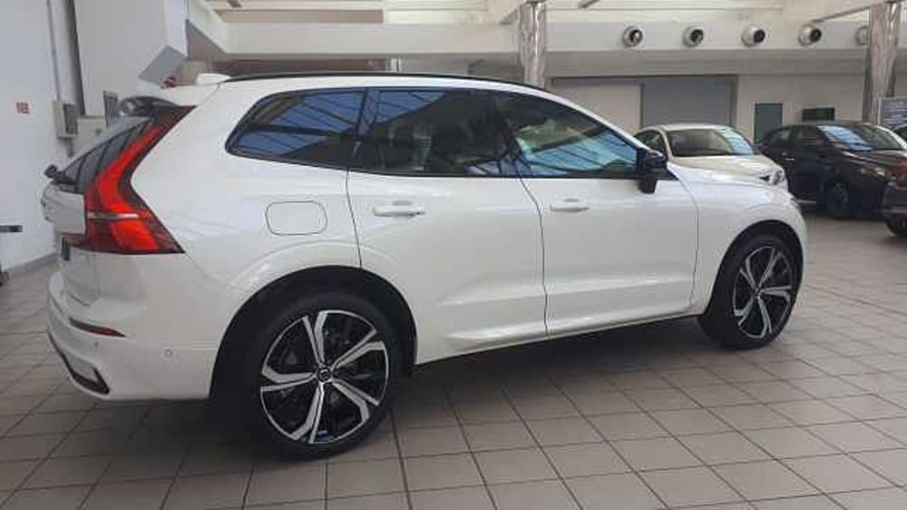 Volvo XC60 usata a Milano (7)