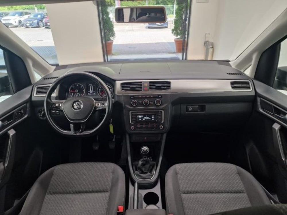 Volkswagen Caddy usata a Novara (11)