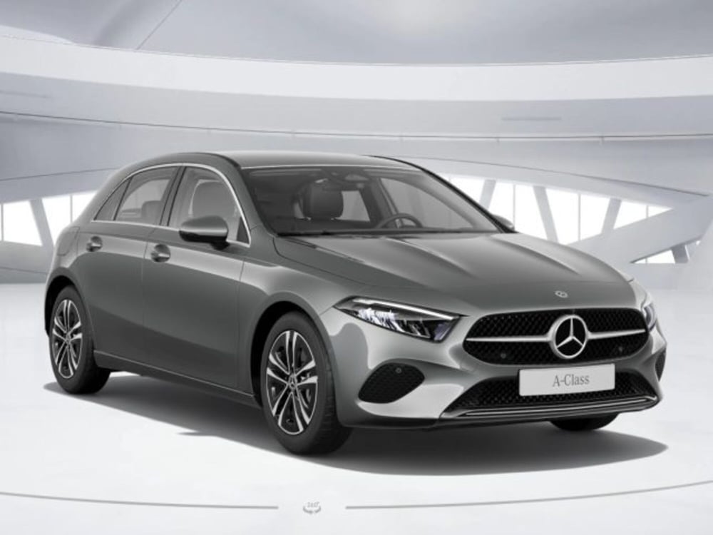 Mercedes-Benz Classe A Sedan nuova a Verona