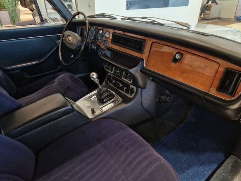 Jaguar XJ6 usata a Livorno (12)