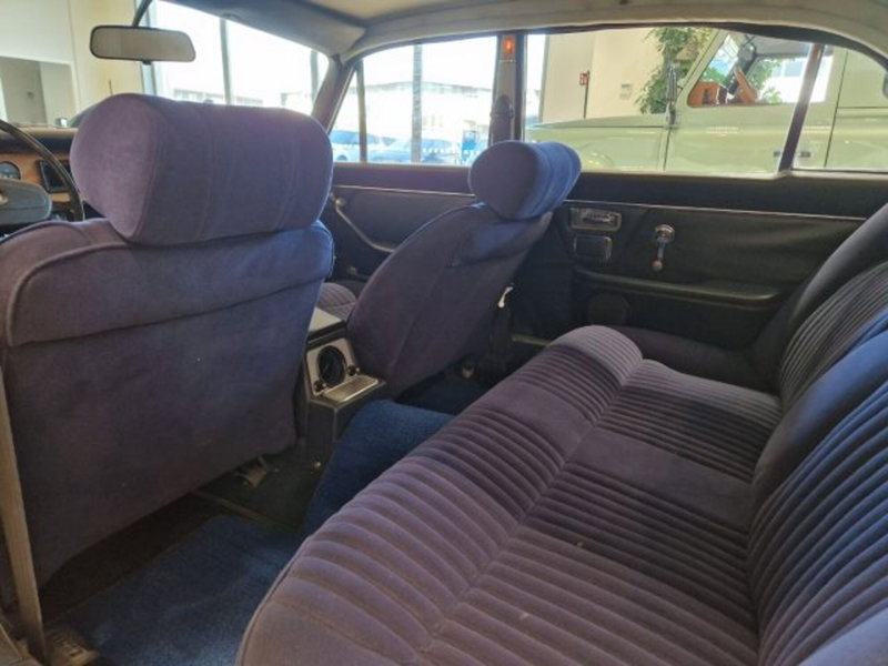 Jaguar XJ6 usata a Livorno (16)