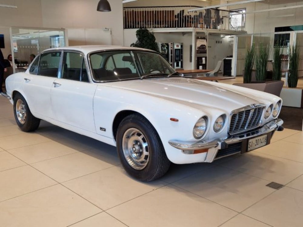 Jaguar XJ6 usata a Livorno (3)