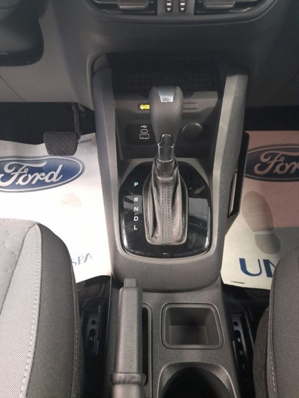 Ford Tourneo Courier nuova a Cuneo (14)