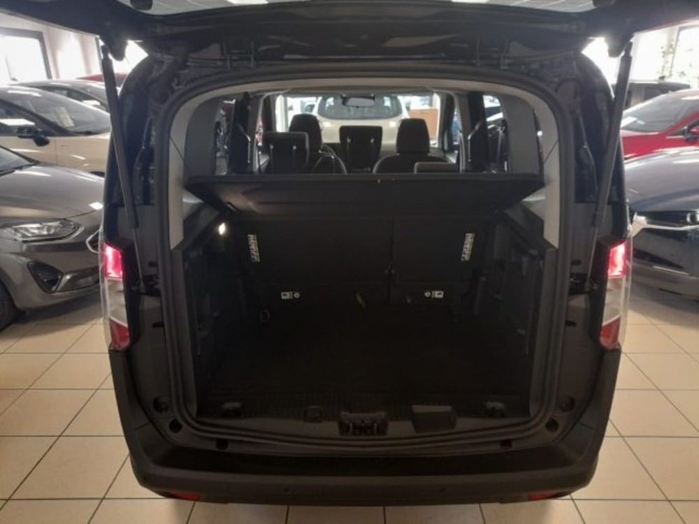 Ford Tourneo Courier nuova a Cuneo (8)