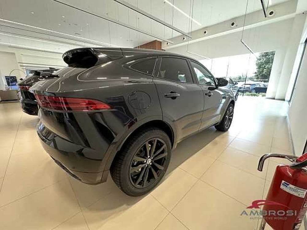 Jaguar E-Pace nuova a Viterbo (3)