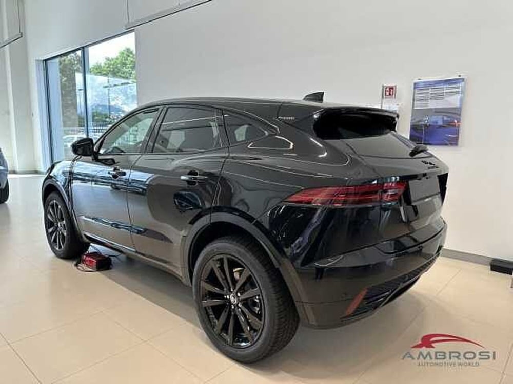 Jaguar E-Pace nuova a Viterbo (5)