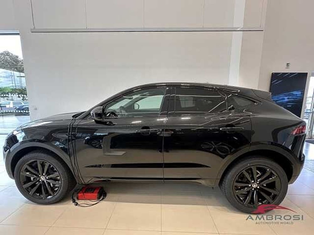 Jaguar E-Pace nuova a Viterbo (7)