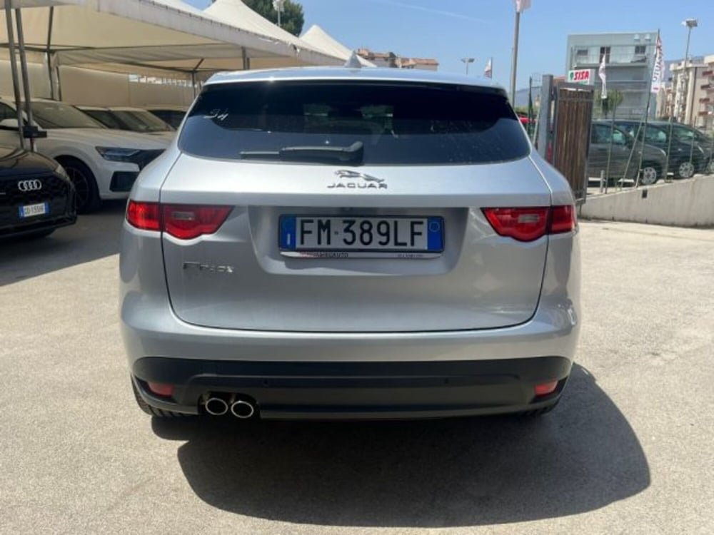 Jaguar F-Pace usata a Trapani (3)