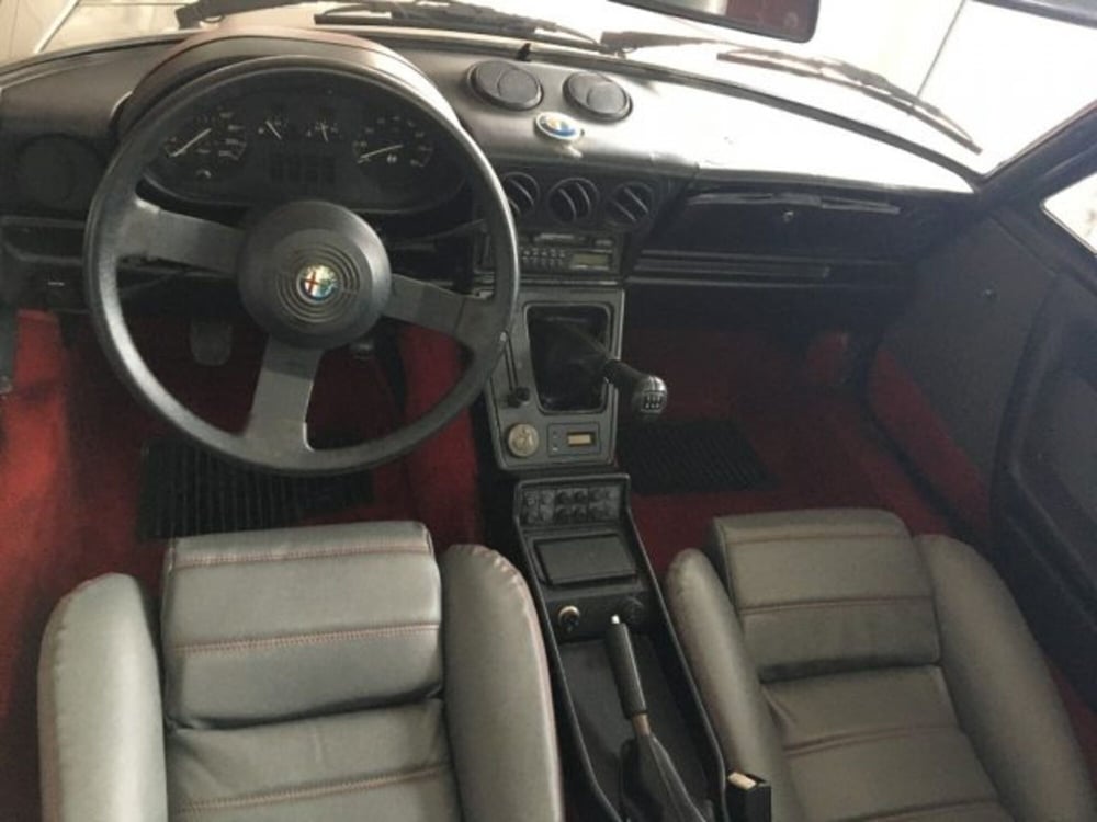 Alfa Romeo Spider usata a Lodi (10)