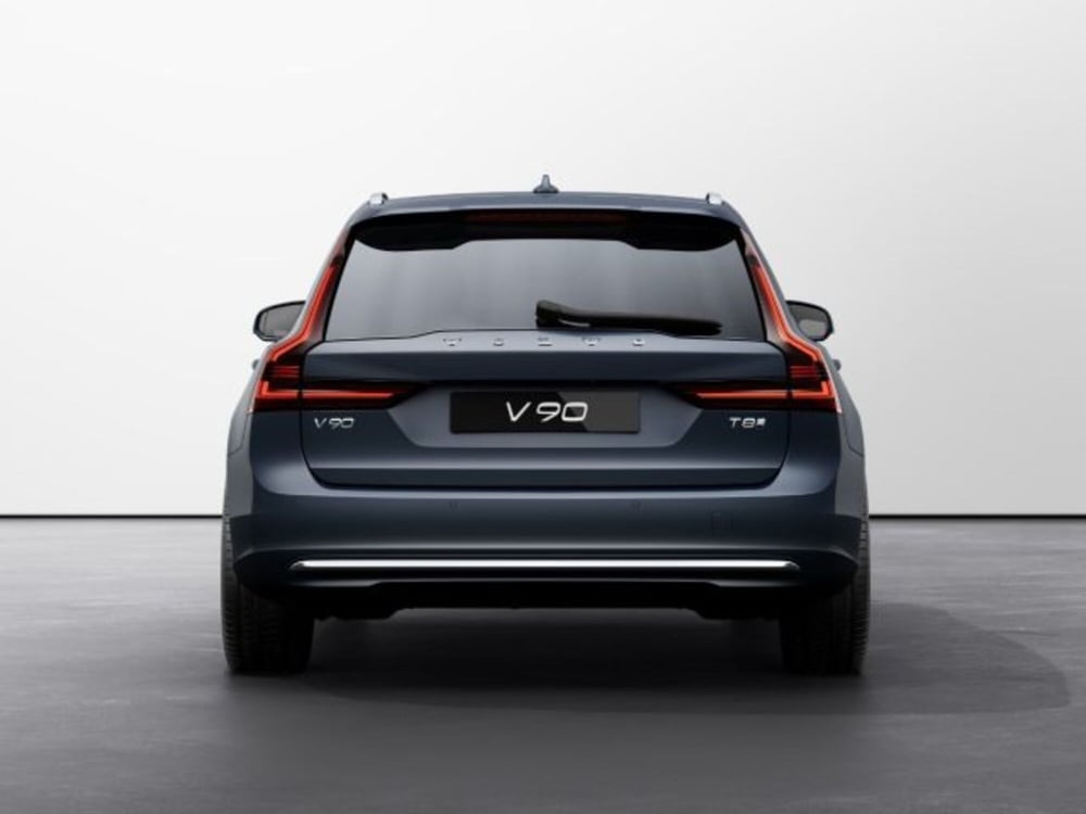 Volvo V90 nuova a Modena (4)