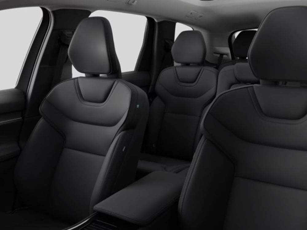 Volvo EX90 nuova a Modena (14)