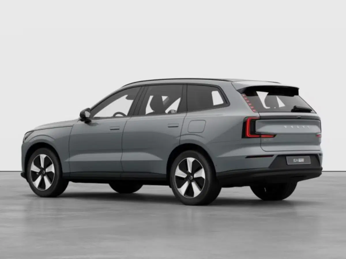 Volvo EX90 nuova a Modena (4)