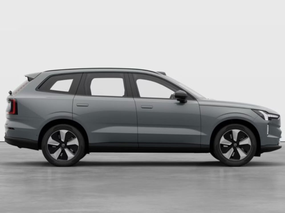Volvo EX90 nuova a Modena (6)