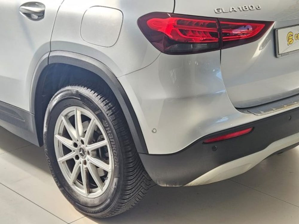 Mercedes-Benz GLA SUV usata a Napoli (3)