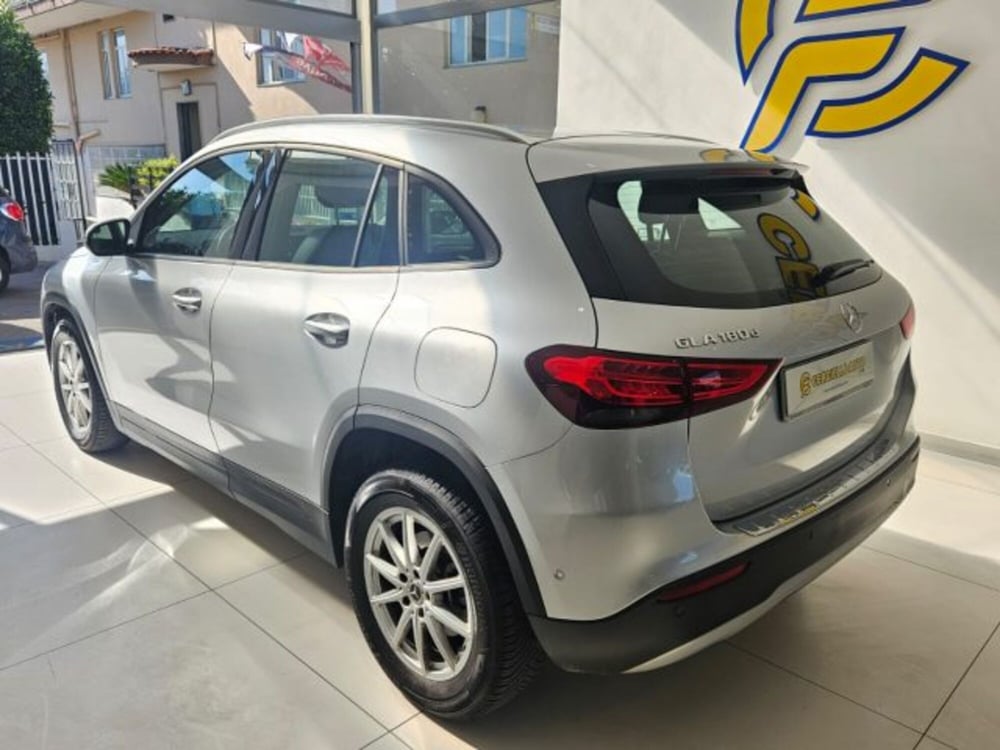 Mercedes-Benz GLA SUV usata a Napoli (4)