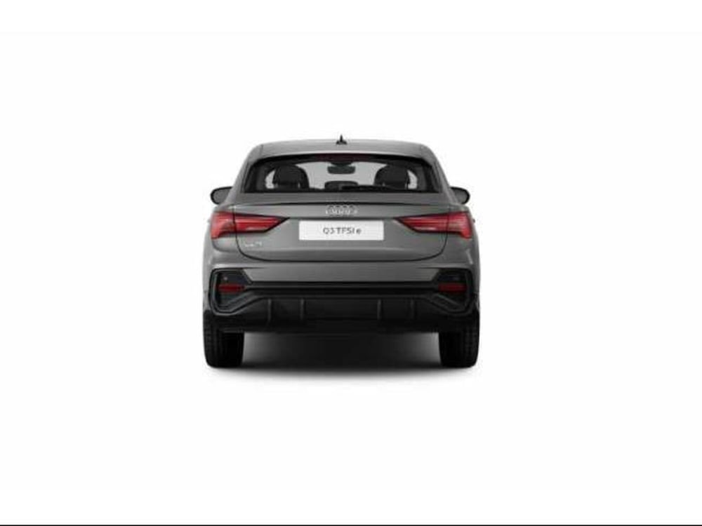 Audi Q3 Sportback nuova a Avellino (5)