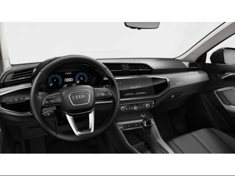 Audi Q3 Sportback nuova a Avellino (6)