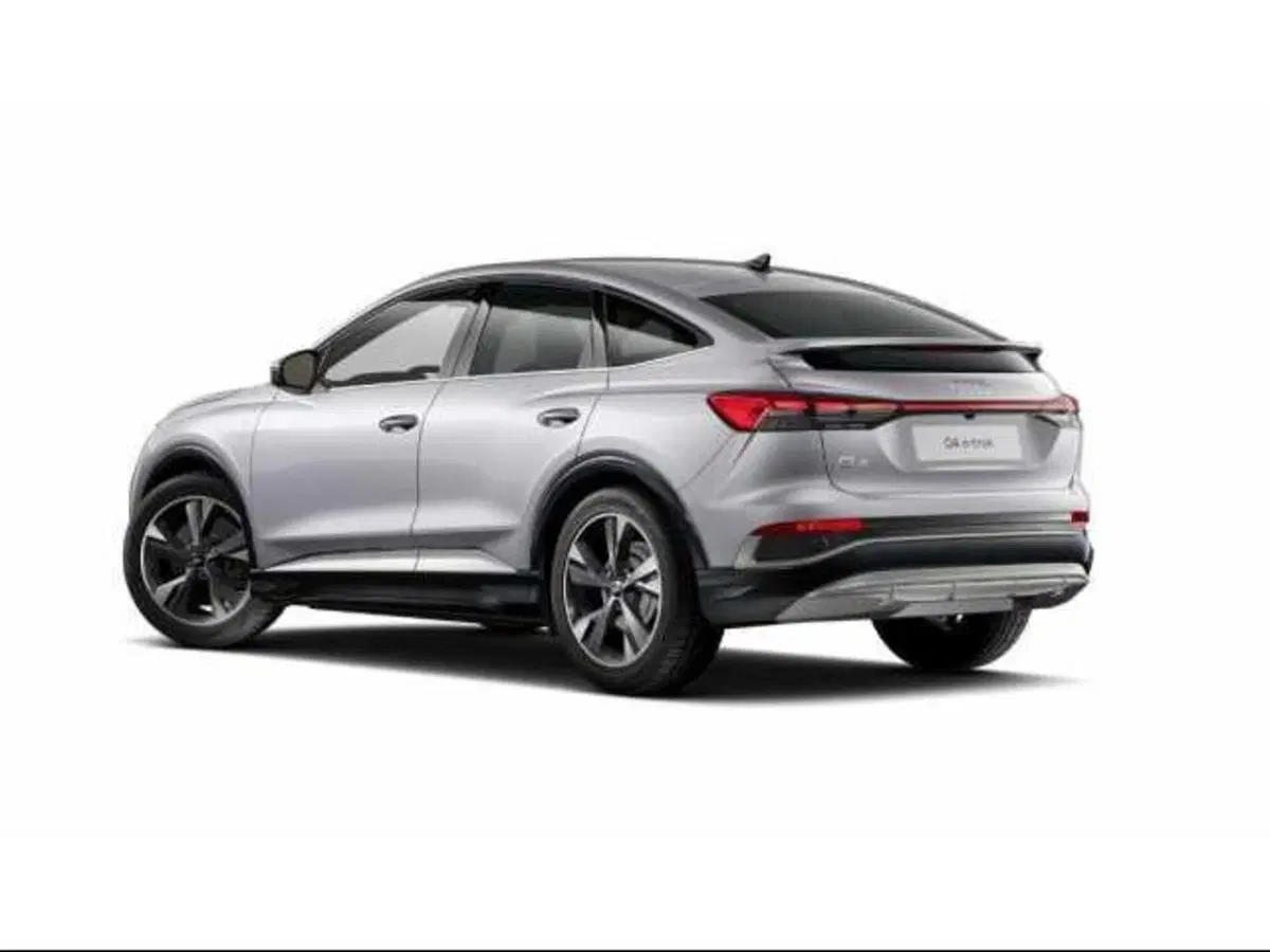 Audi Q4 Sportback usata a Avellino (4)