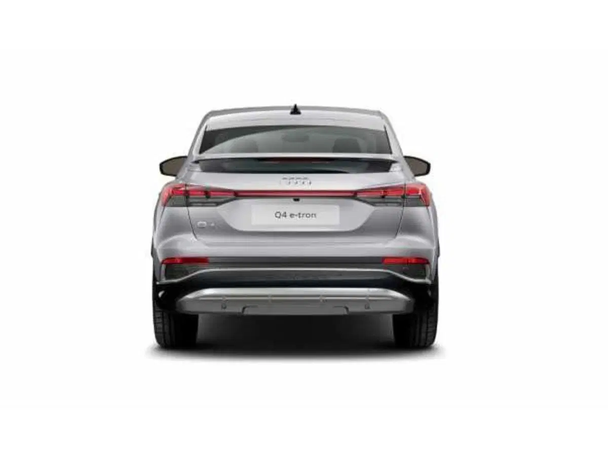 Audi Q4 Sportback usata a Avellino (5)