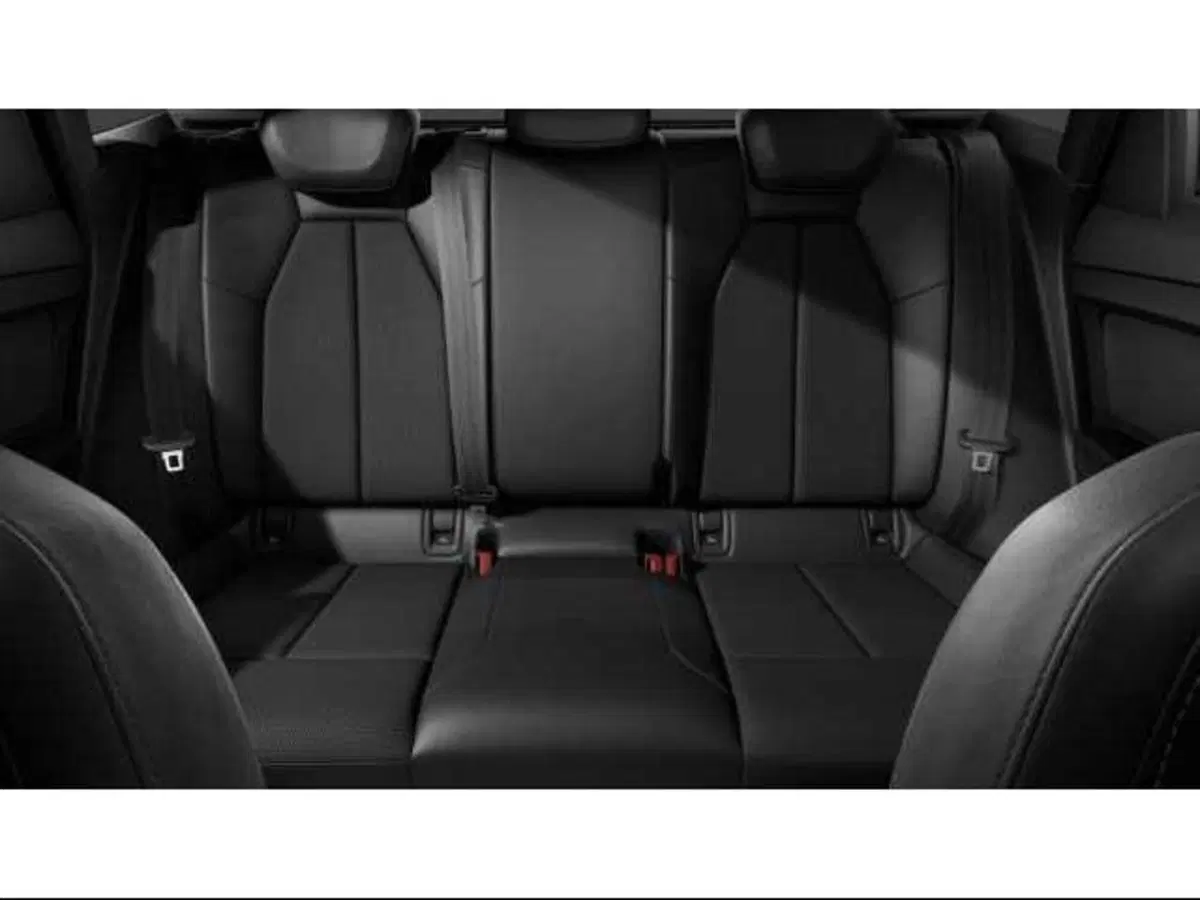 Audi Q4 Sportback usata a Avellino (7)