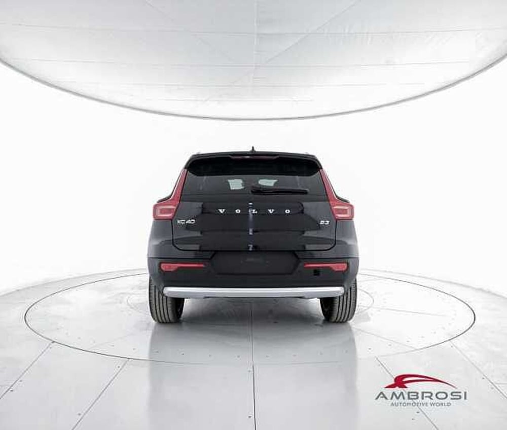 Volvo XC40 nuova a Perugia (6)