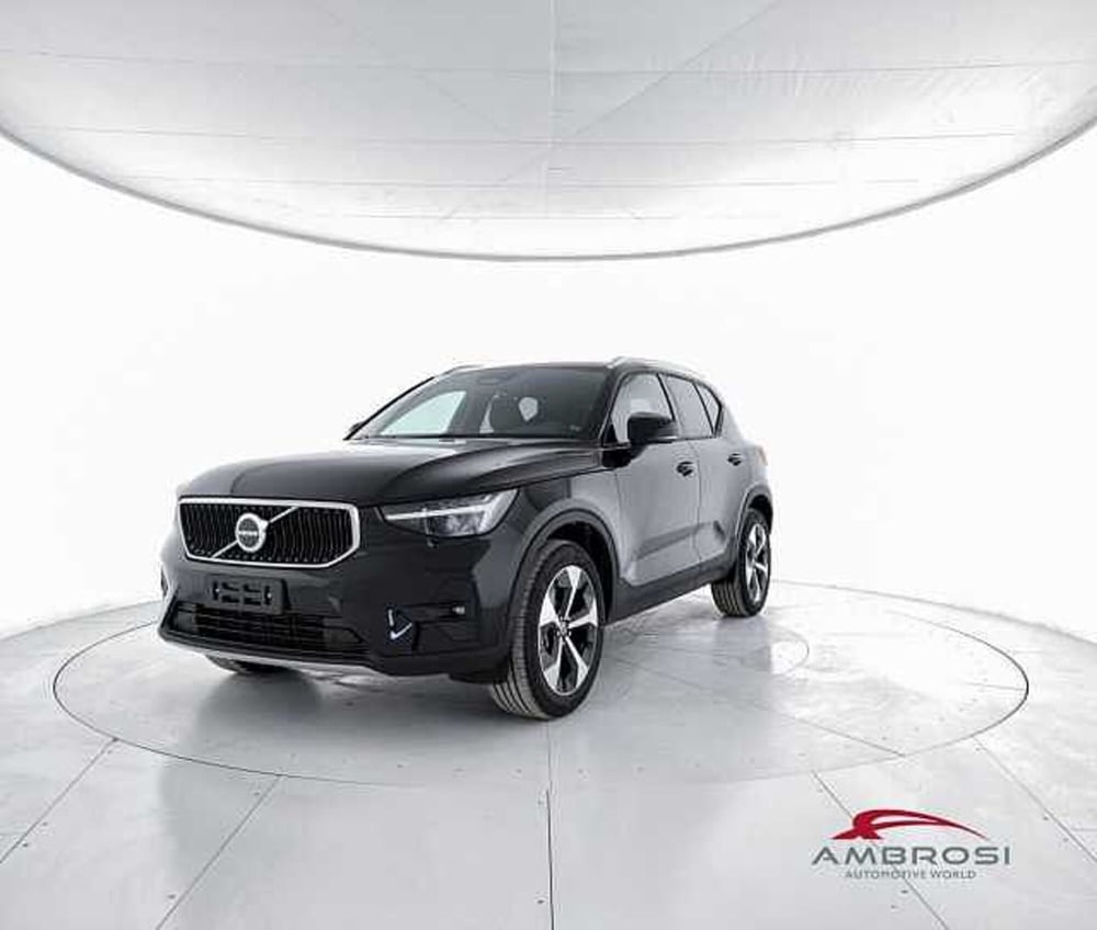 Volvo XC40 nuova a Viterbo