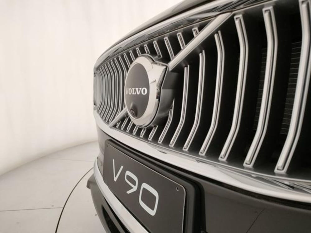 Volvo V90 nuova a Modena (17)