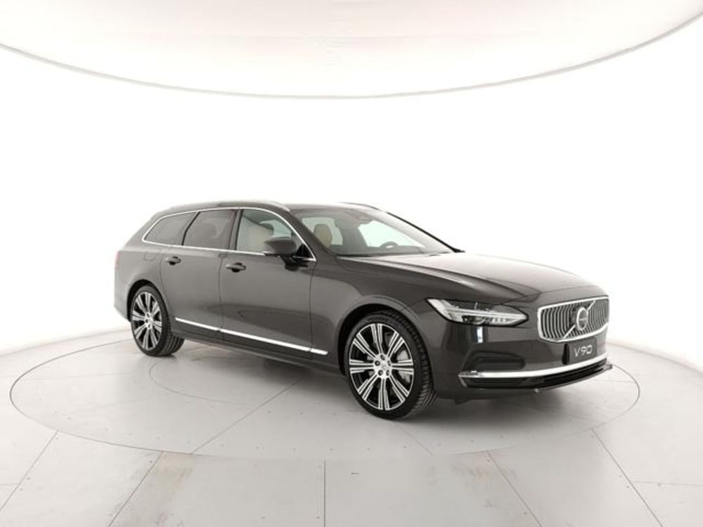 Volvo V90 nuova a Modena (6)