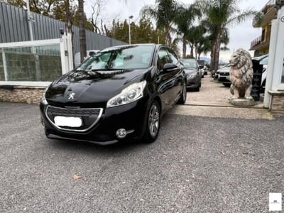 Peugeot 208 HDi 68 CV 5 porte Allure del 2013 usata a Pagani