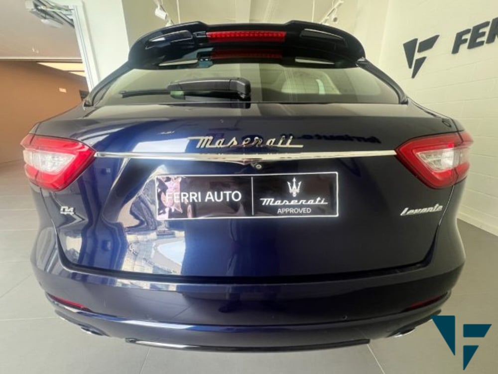 Maserati Levante usata a Udine (6)