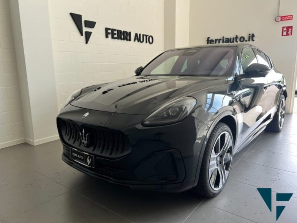 Maserati Grecale nuova a Udine (2)