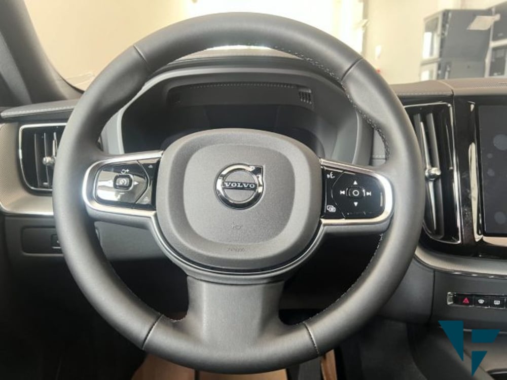 Volvo XC60 usata a Udine (7)